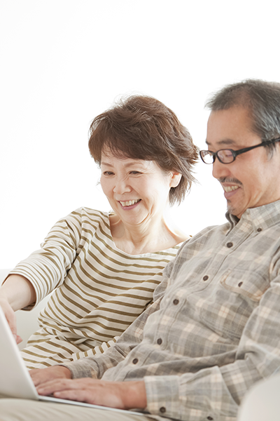 ご老人夫婦の写真など
